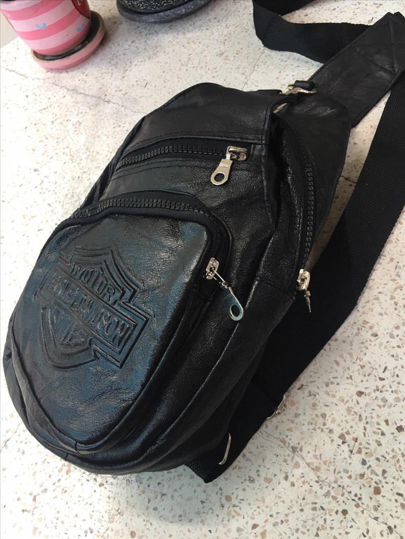 กระเป๋าคาดอก หนังวัวแท้ มือ1